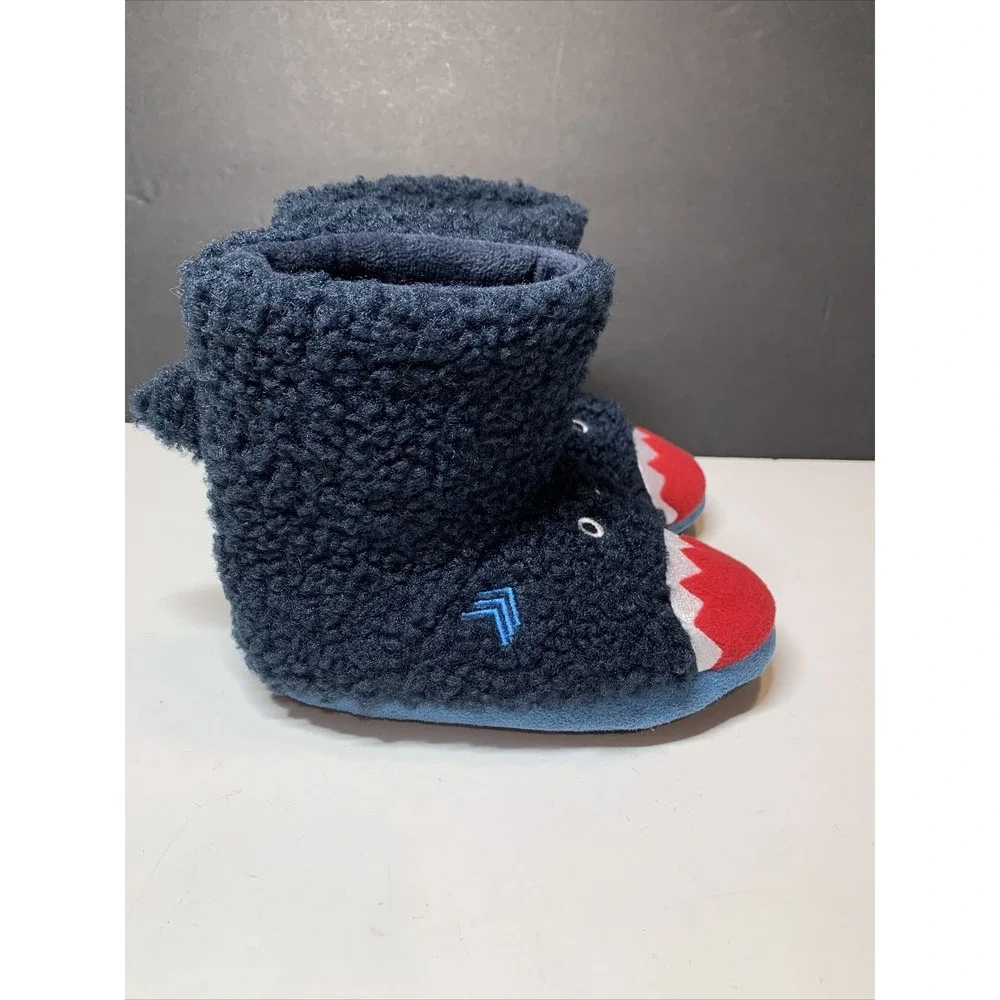 Totes Toasties Kids Shark Slippers Blue Booties Sz 11-12 Warm Cozy Casual Home‎